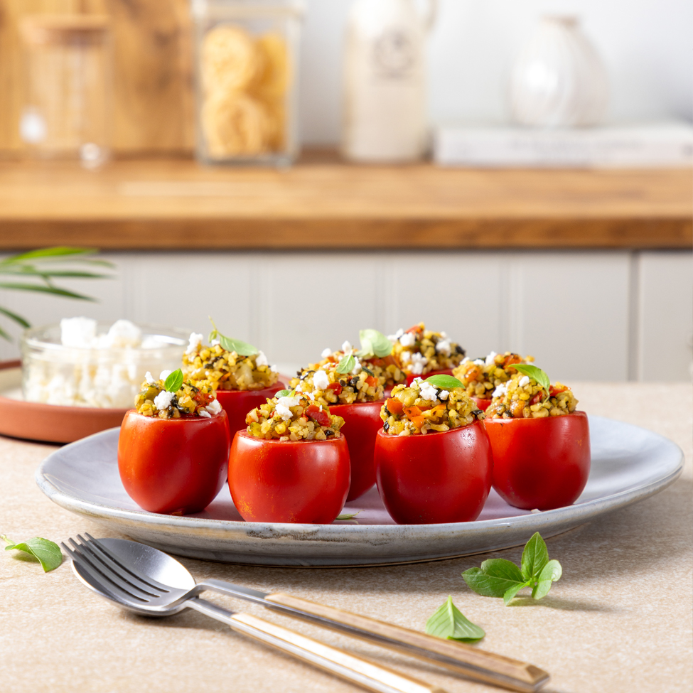 ντομάτες με ταμπουλέ με λαχανικά