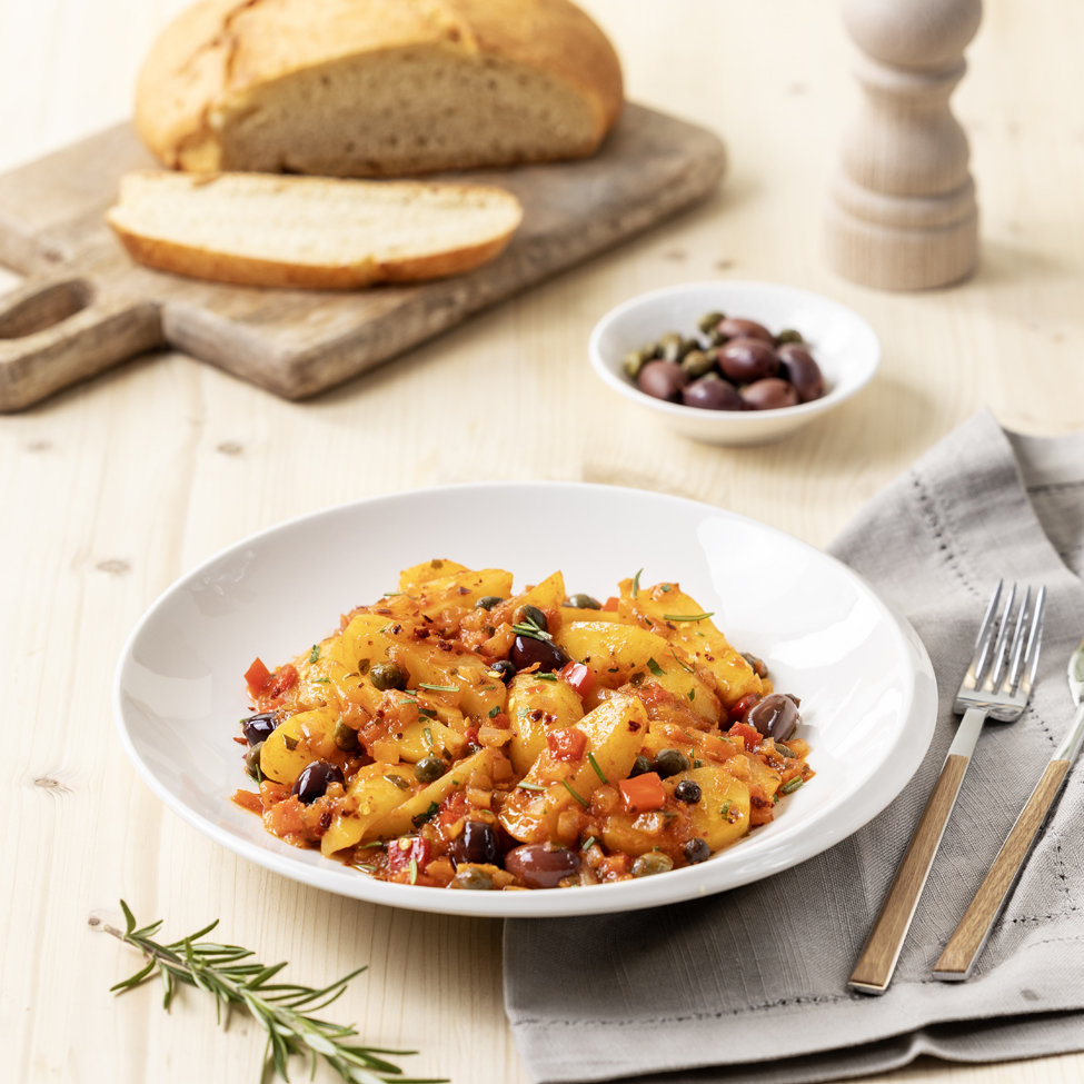 Πατάτες γιαχνί με ελιές και κάπαρη