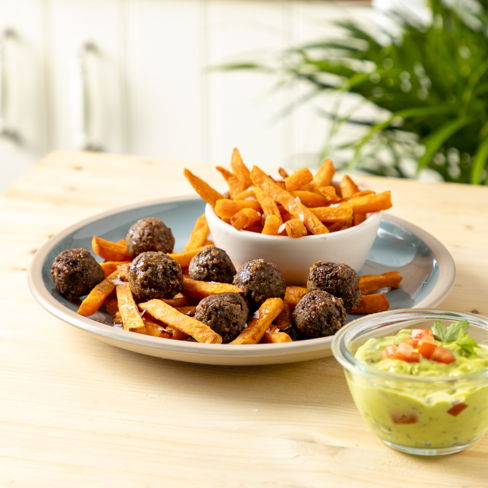 Φυτικά κεφτεδάκια με γλυκοπατάτες στο air fryer με dip guacamole